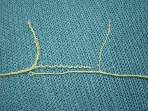 Соединение нитей без узелка при вязании.jpg