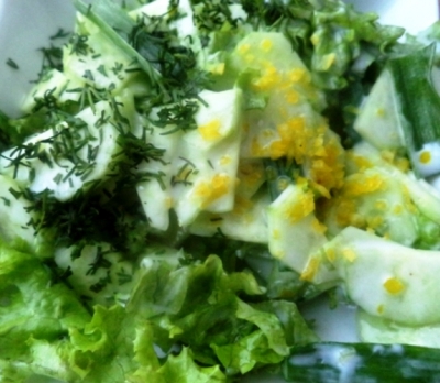 зеленоватый салат